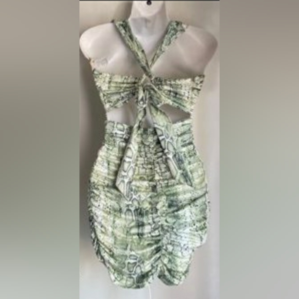ladies green snake print scrunched sides halter tie up back by shein sizeM green